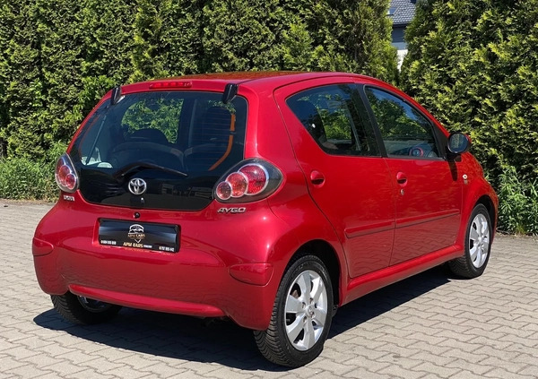 Toyota Aygo cena 14900 przebieg: 149000, rok produkcji 2010 z Jedwabne małe 121